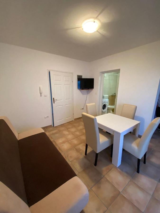 Apartments Dalmatia Sveti Petar  Eksteriør billede